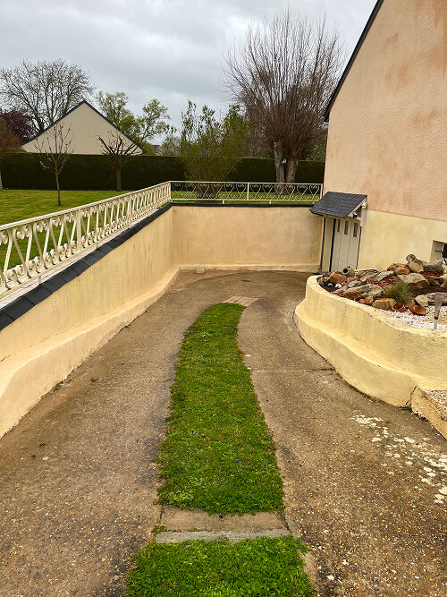 Allée apres nettoyage haute pression à Angers